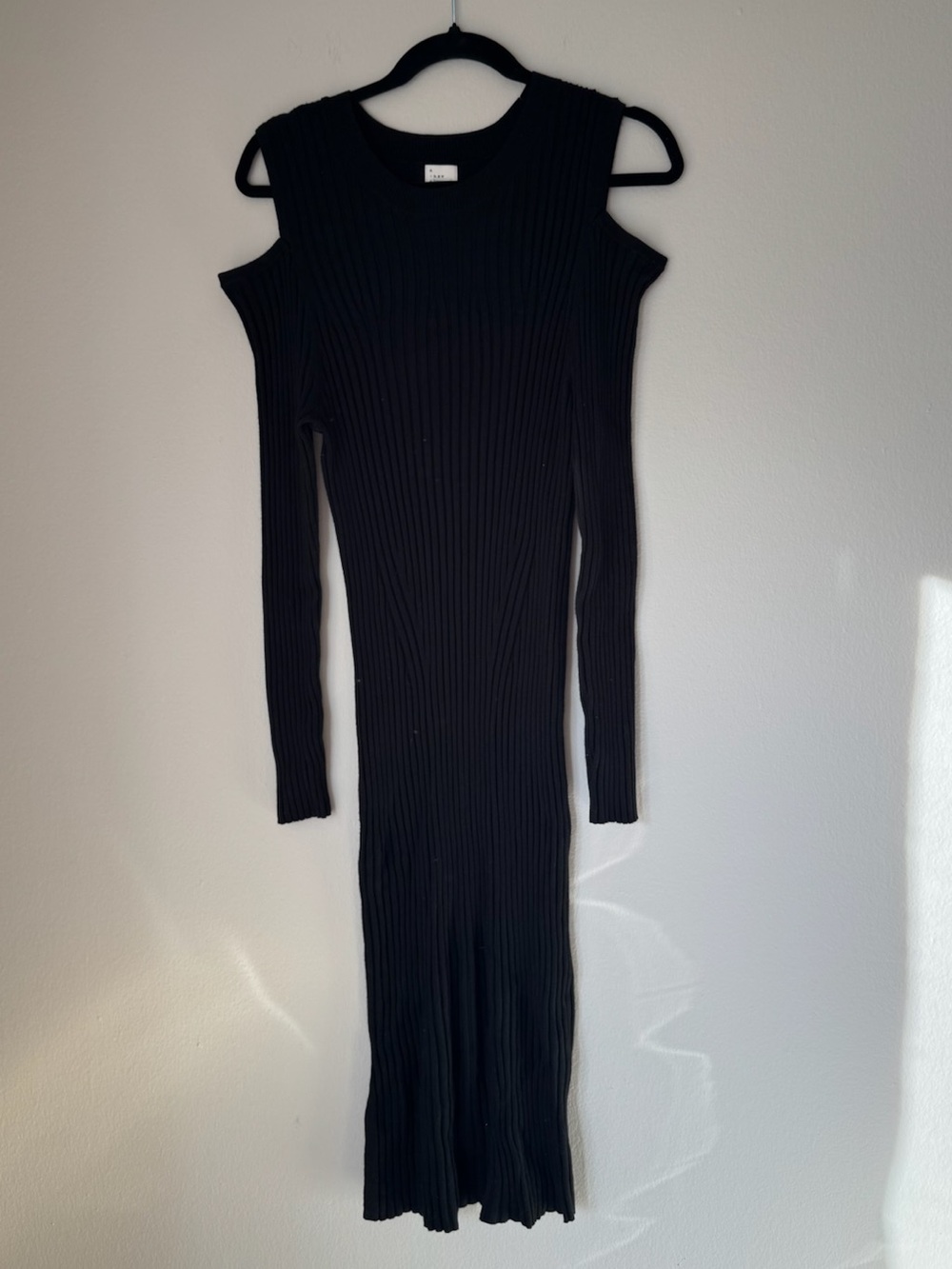 Universal Thread Black Ribbed Cold-Shoulder Maxi Dress